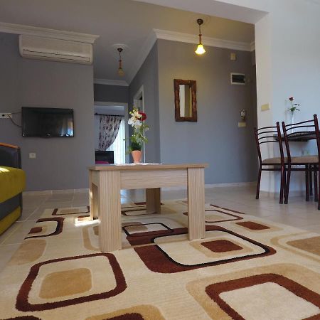 Lale Apartments Fethiye Esterno foto