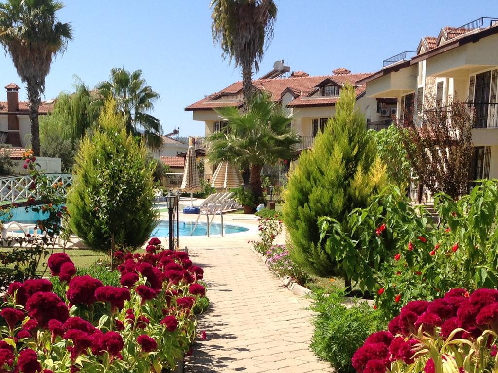 Lale Apartments Fethiye Esterno foto