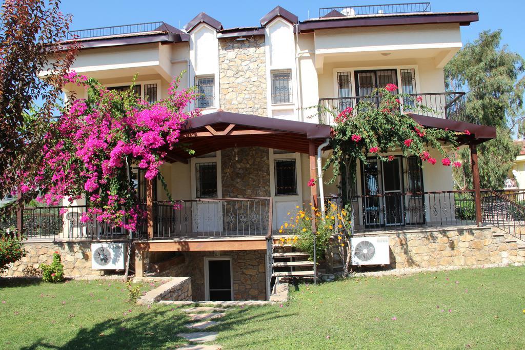 Lale Apartments Fethiye Esterno foto