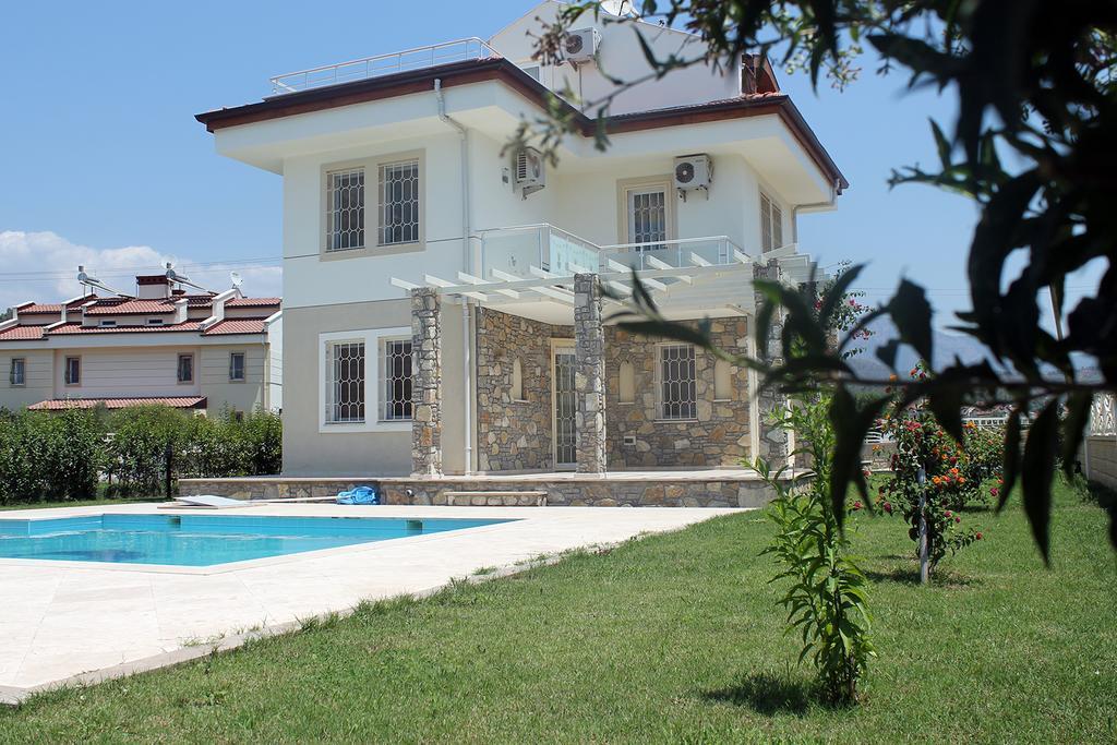 Lale Apartments Fethiye Esterno foto