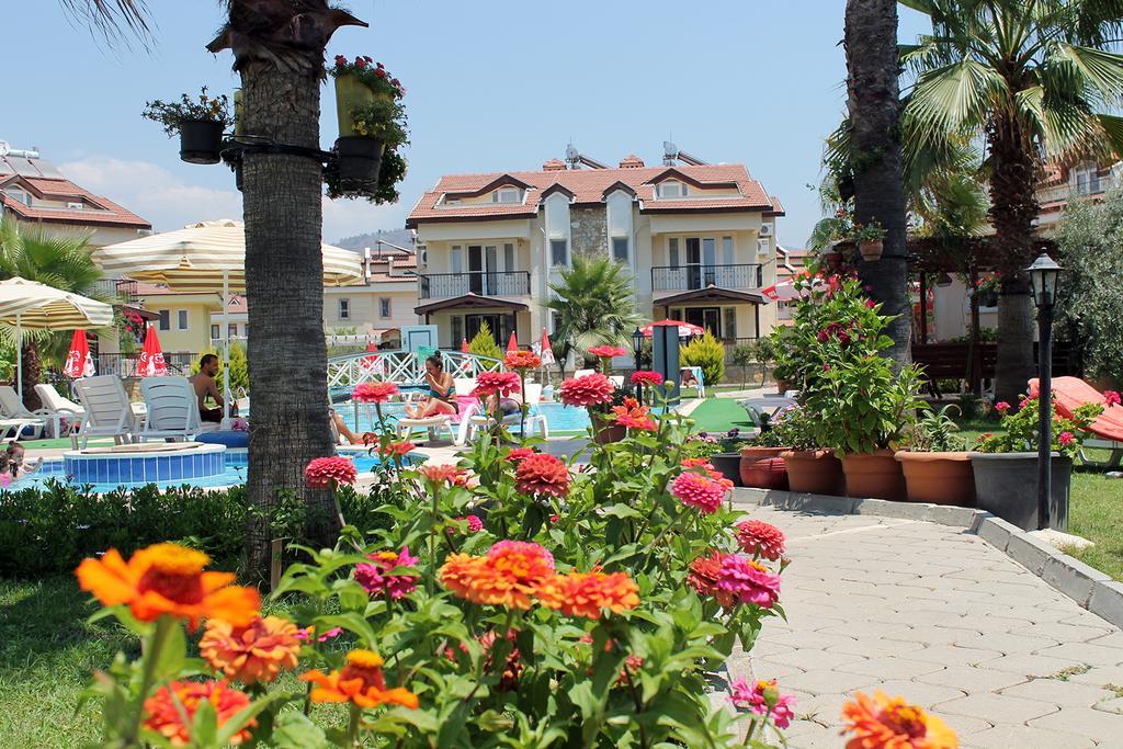 Lale Apartments Fethiye Esterno foto