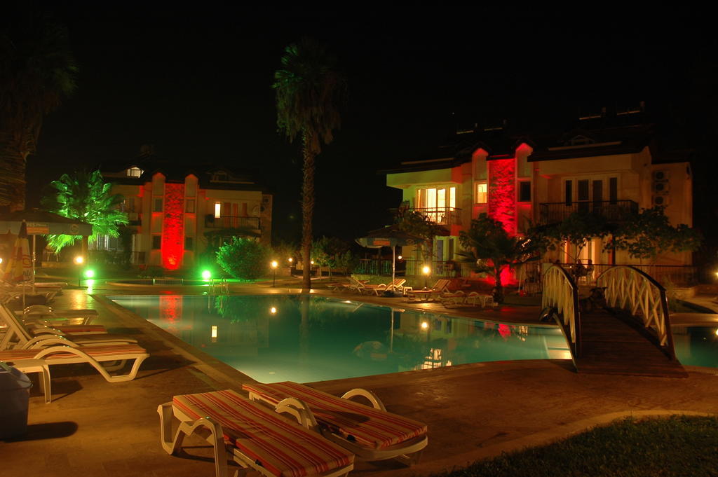 Lale Apartments Fethiye Esterno foto