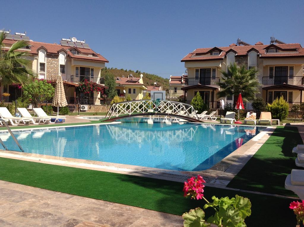 Lale Apartments Fethiye Esterno foto
