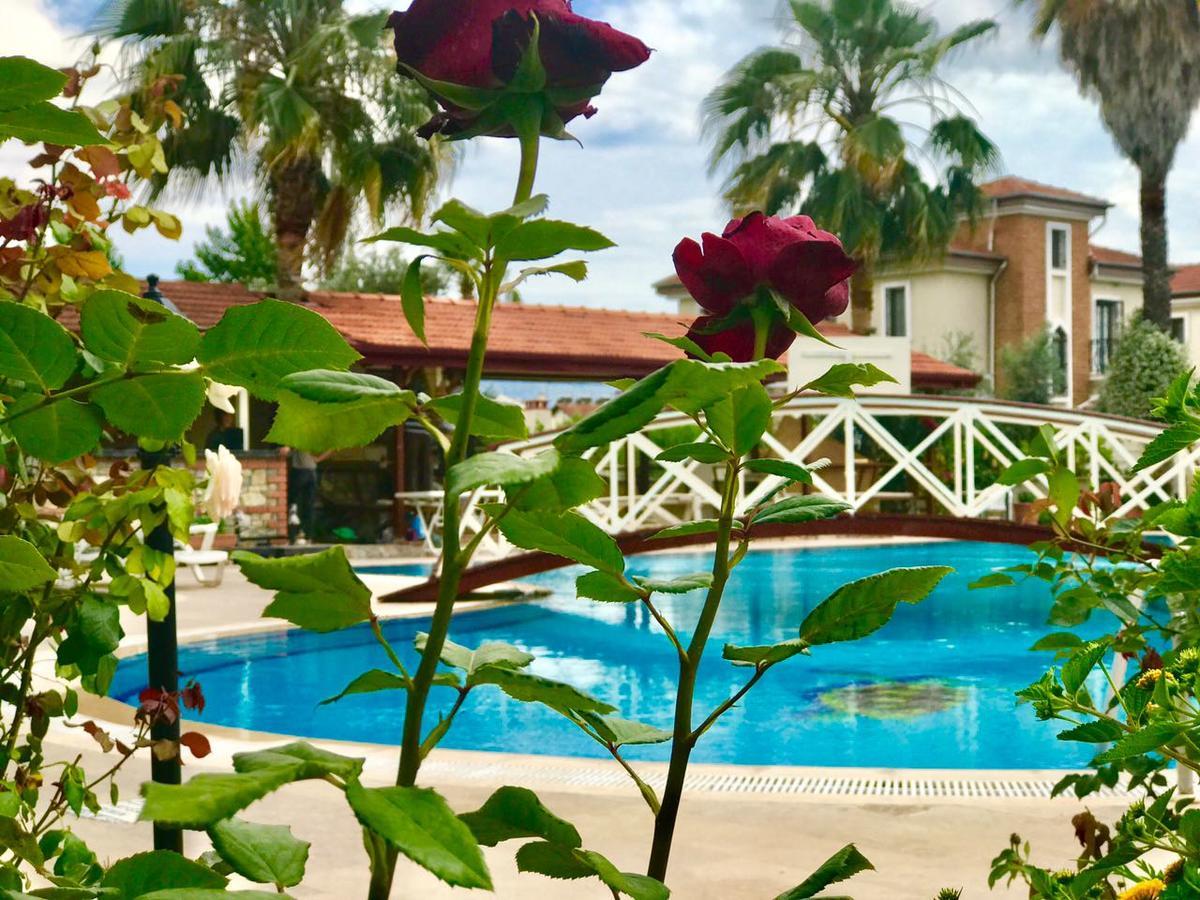 Lale Apartments Fethiye Esterno foto