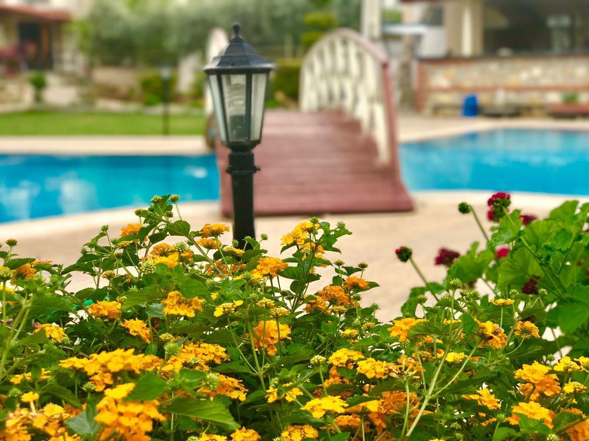 Lale Apartments Fethiye Esterno foto