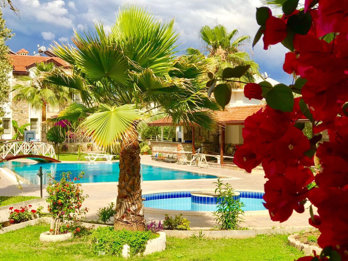 Lale Apartments Fethiye Esterno foto