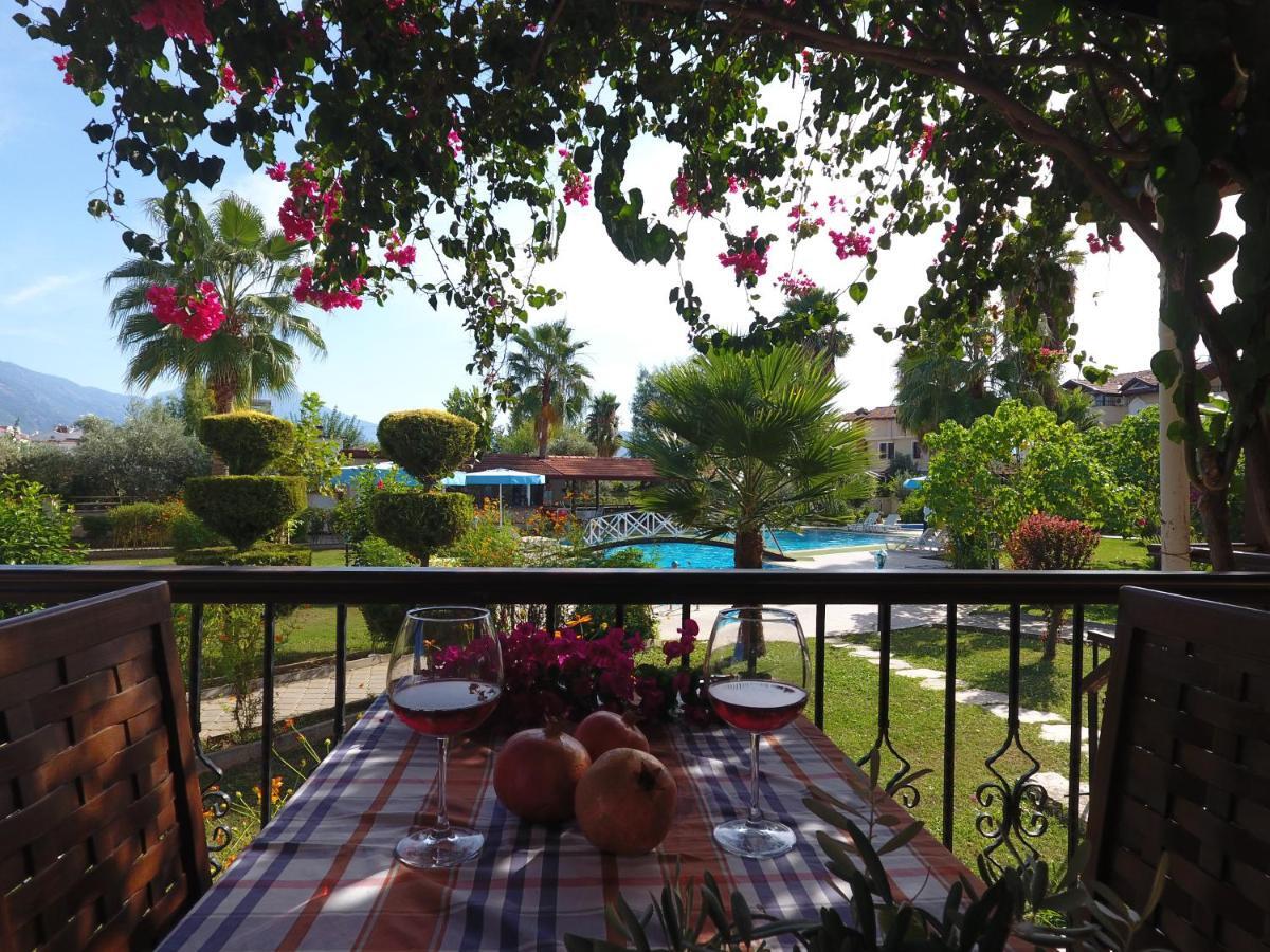 Lale Apartments Fethiye Esterno foto