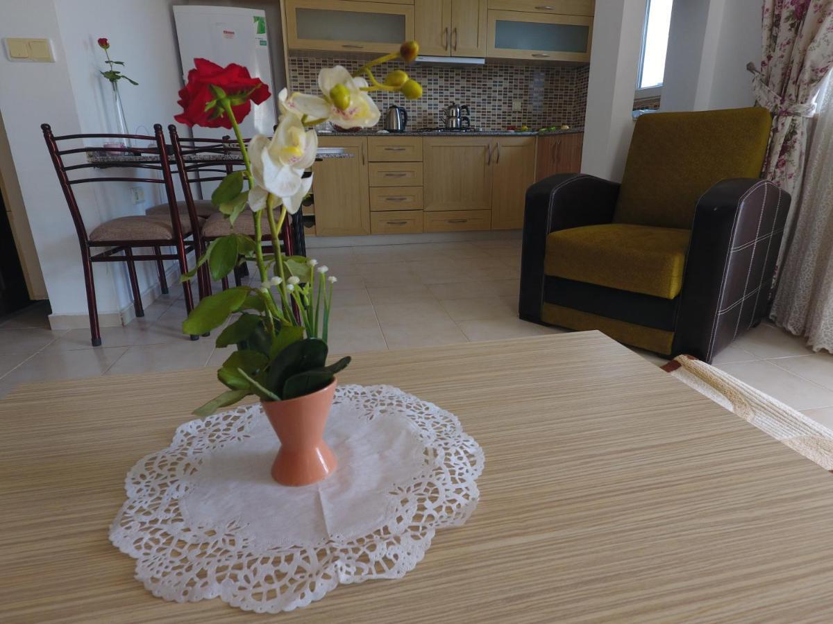 Lale Apartments Fethiye Esterno foto