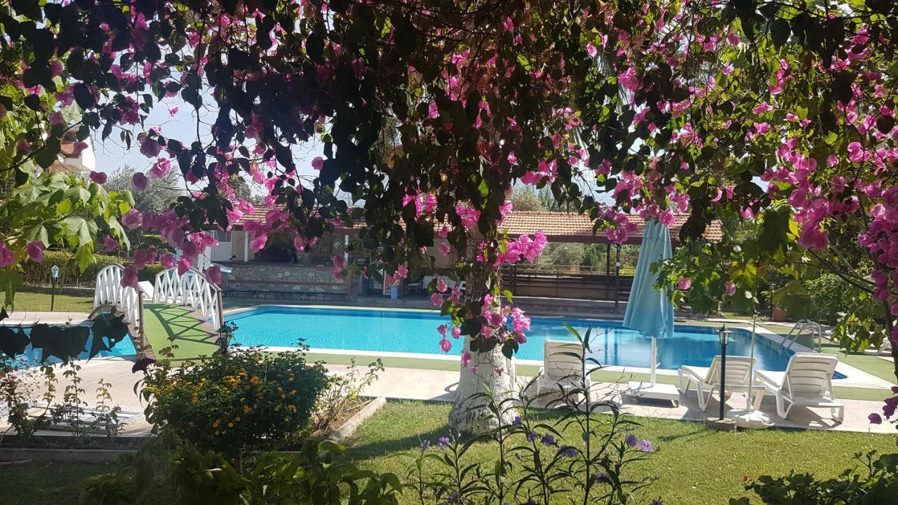 Lale Apartments Fethiye Esterno foto
