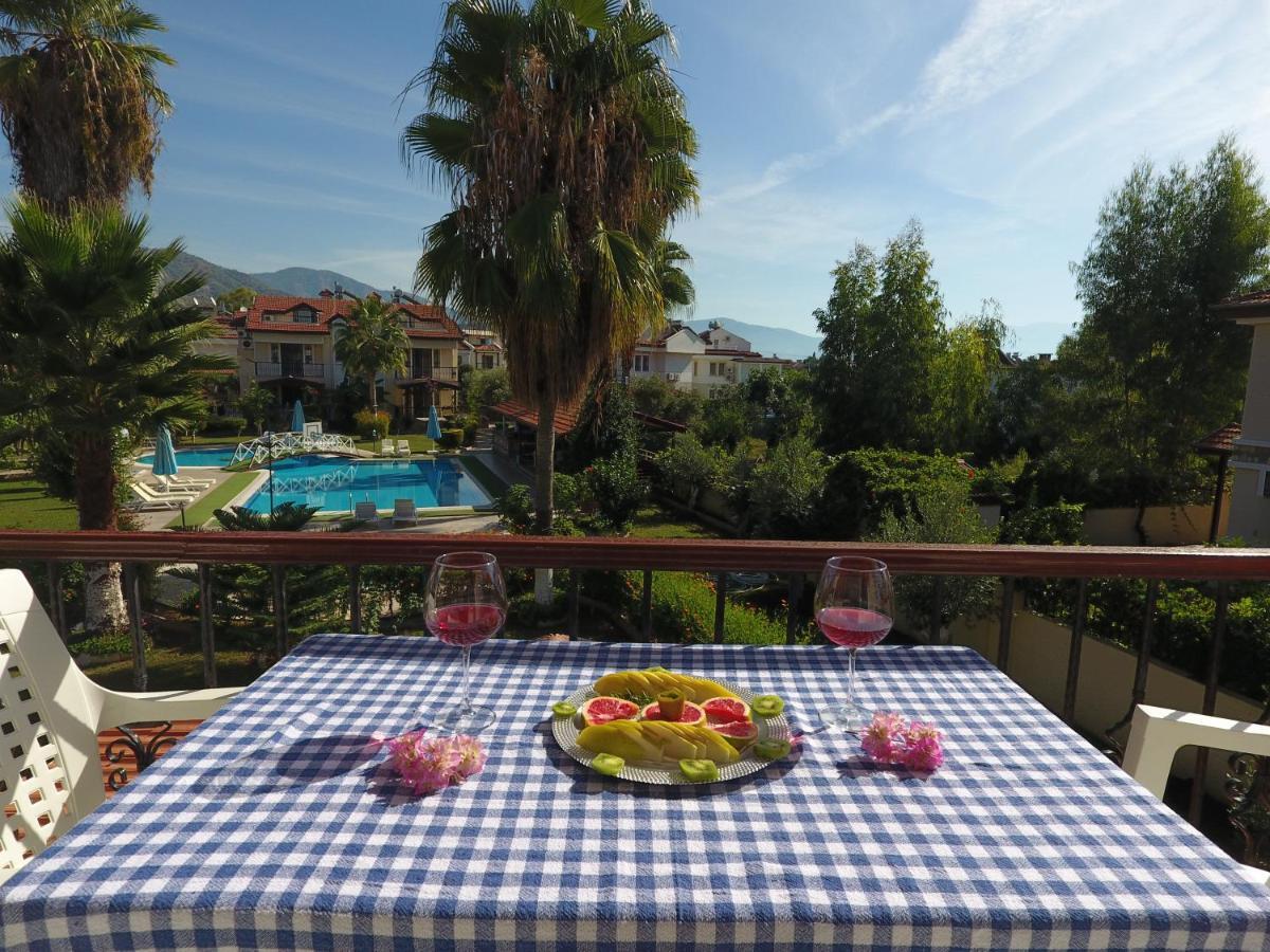 Lale Apartments Fethiye Esterno foto