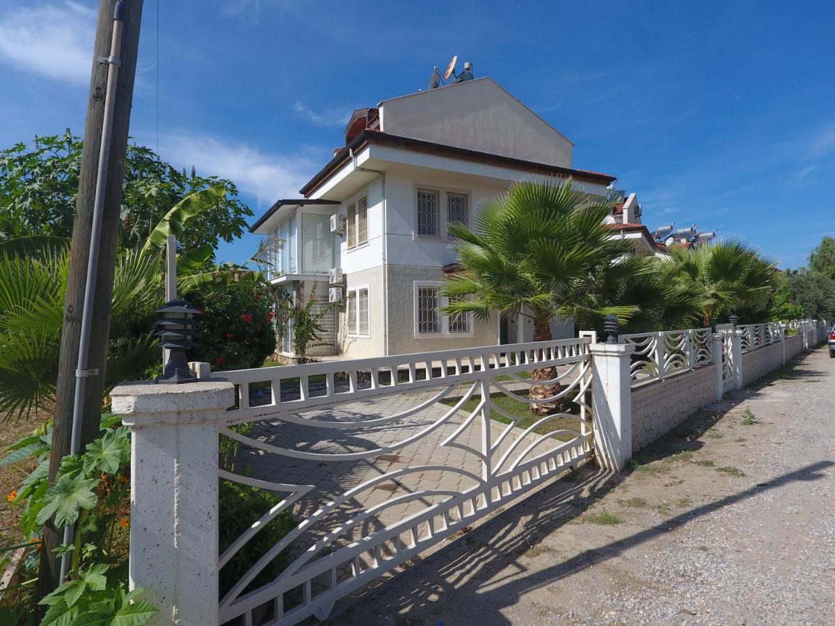 Lale Apartments Fethiye Esterno foto